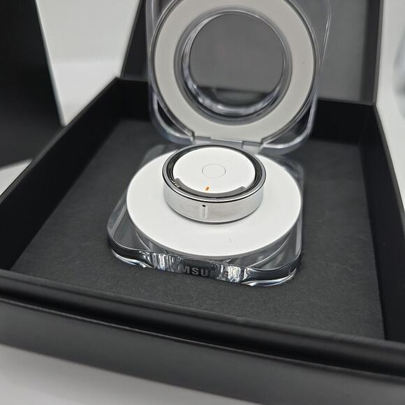 Samsung Galaxy Ring - Titanium Silver SM-Q501 AI Smart Ring Size 13 - Picture 2 of 3